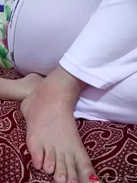 Bombamom online show from March 28, 1:43 pm