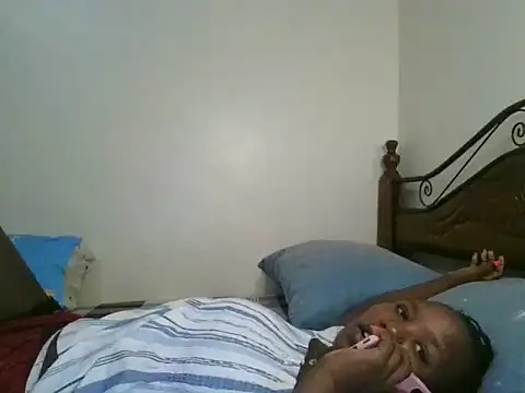 Snapshot of Sonnia_ chatting on February 25, 1:50 pm Sonnia online show from February 25, 1:50 pm