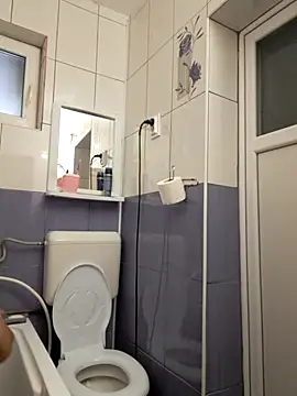 hornny1995 online show from February 9, 9:24 am