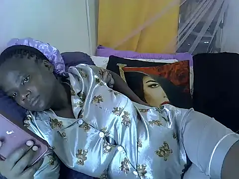 Snapshot of Sweetreena chatting on May 27, 3:31 pm Sweetreena online show from May 27, 3:31 pm