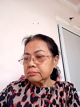 Hotestlove online show from December 16, 6:29 am