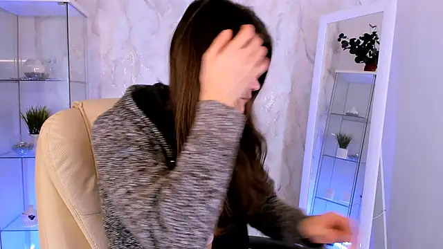 Will Will  online show from December 18, 9:32 pm