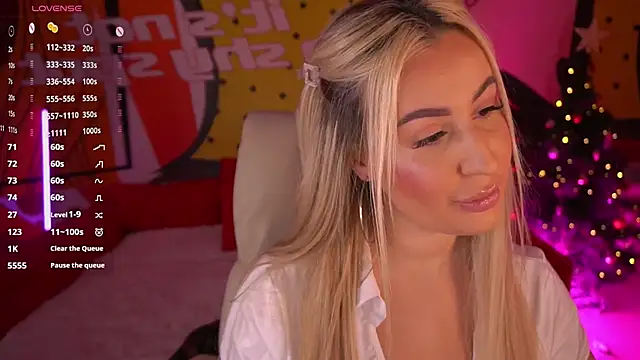 Snapshot of LiaBrazzerr chatting on January 11, 1:49 pm LiaBrazzerr online show from January 11, 1:49 pm