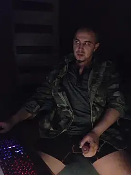 Foxyshaved online show from February 4, 3:01 am