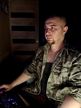 Foxyshaved online show from March 16, 4:18 am