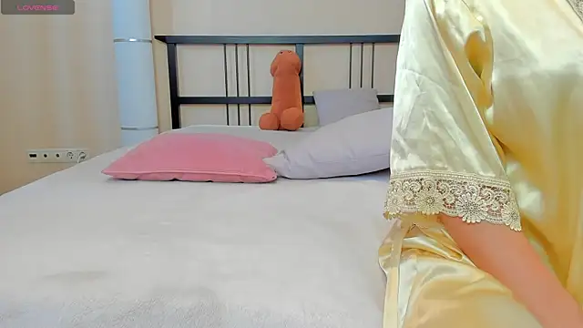 yourastral online show from March 3, 5:09 am