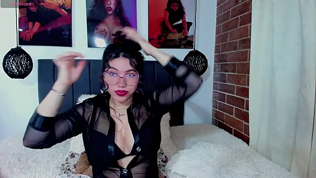 kyliejenner hot online show from May 26, 3:13 am