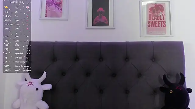 IsadoraGalle  online show from February 22, 9:46 pm