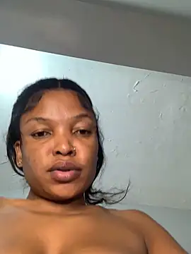 slimcateee online show from March 7, 8:02 am