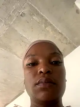 slimcateee online show from November 3, 12:39 pm