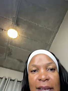 slimcateee online show from April 7, 5:52 am