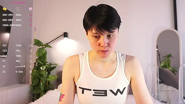 MaryCoopeer online show from February 20, 8:17 am