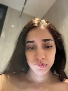 CuteeRose online show from July 4, 2:01 pm