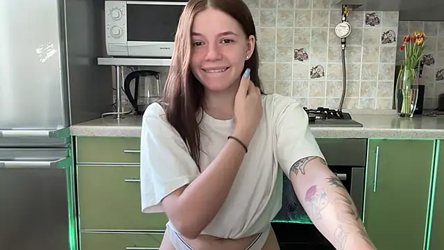 mia   mi online show from March 10, 10:37 am
