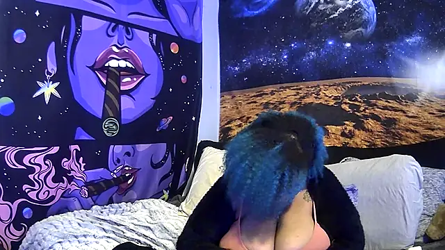 Snapshot of AutumnHart chatting on December 22, 2:16 pm AutumnHart online show from December 22, 2:16 pm