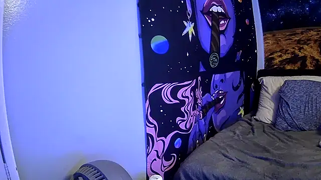 Snapshot of AutumnHart chatting on December 30, 5:02 pm AutumnHart online show from December 30, 5:02 pm