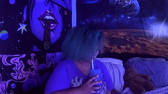 Snapshot of AutumnHart chatting on January 5, 4:27 pm AutumnHart online show from January 5, 4:27 pm