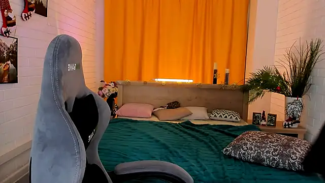 Snapshot of KimberlyMaran chatting on December 29, 4:40 pm KimberlyMaran online show from December 29, 4:40 pm