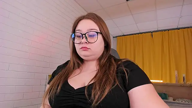 Snapshot of KimberlyMaran chatting on January 5, 10:32 am KimberlyMaran online show from January 5, 10:32 am