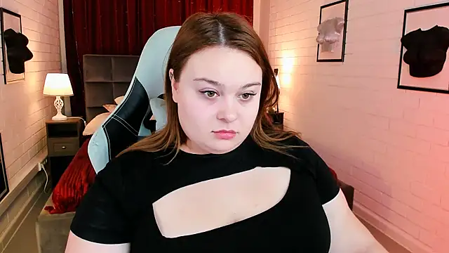 Snapshot of KimberlyMaran chatting on January 10, 9:13 am KimberlyMaran online show from January 10, 9:13 am