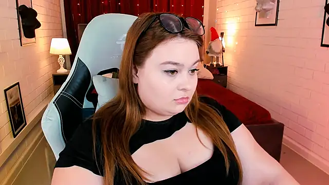 Snapshot of KimberlyMaran chatting on January 10, 12:15 pm KimberlyMaran online show from January 10, 12:15 pm