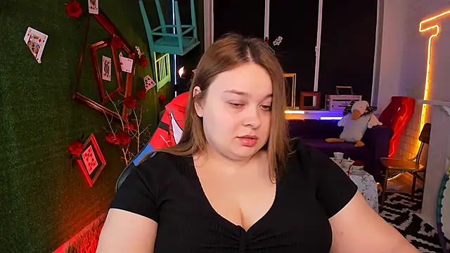 Snapshot of KimberlyMaran chatting on February 25, 9:09 am KimberlyMaran online show from February 25, 9:09 am