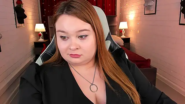 Snapshot of KimberlyMaran chatting on February 28, 7:35 pm KimberlyMaran online show from February 28, 7:35 pm