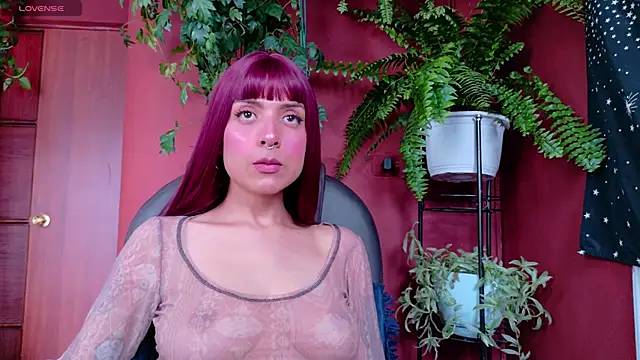 Yeriawaddell  online show from April 10, 8:24 pm