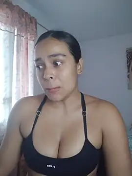 Snapshot of JuanaSimons chatting on November 30, 9:41 pm JuanaSimons online show from November 30, 9:41 pm