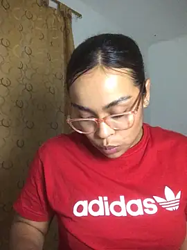 Snapshot of JuanaSimons chatting on December 20, 1:02 am JuanaSimons online show from December 20, 1:02 am