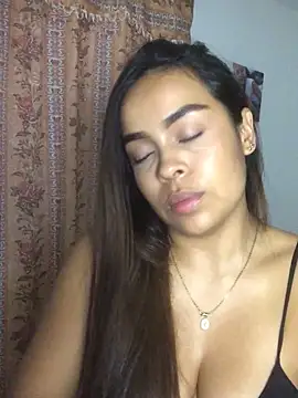 JuanaSimons online show from March 7, 1:24 am