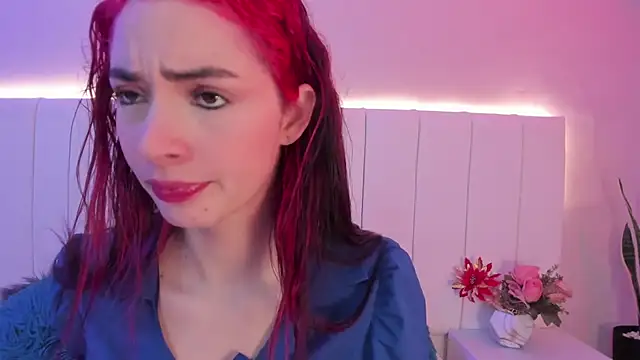 Snapshot of CAMILLEN_PETTID chatting on November 5, 10:21 pm CAMILLEN PETTID online show from November 5, 10:21 pm