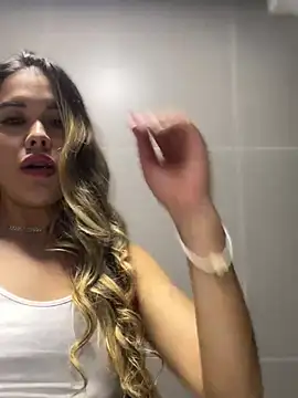 Emilia Bakerr online show from January 8, 9:34 pm