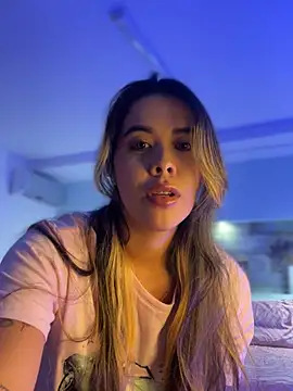 Emilia Bakerr online show from February 21, 6:48 pm