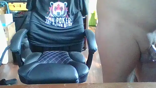 Snapshot of Daremeknot chatting on May 3, 2:56 pm Daremeknot online show from May 3, 2:56 pm