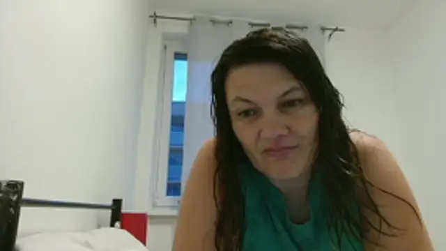 Snapshot of Lucinka1 chatting on October 10, 4:17 pm Lucinka1 online show from October 10, 4:17 pm