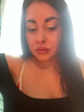 DaisyStreet online show from April 1, 9:32 am