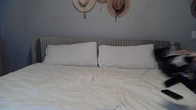 cumoncandy69 online show from November 10, 5:39 am