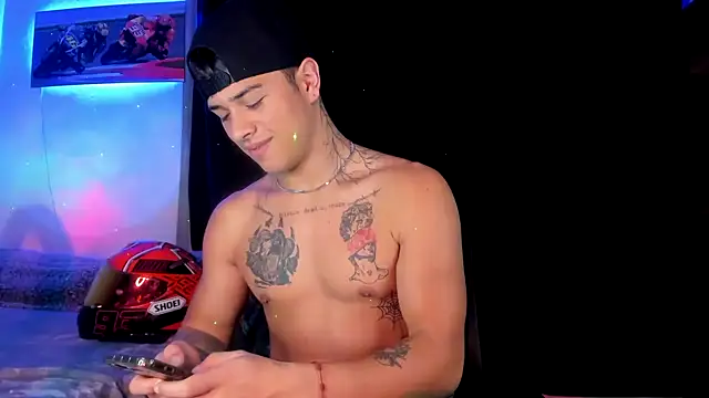 Snapshot of Dominic_Biker__ chatting on December 26, 6:41 am Dominic Biker online show from December 26, 6:41 am