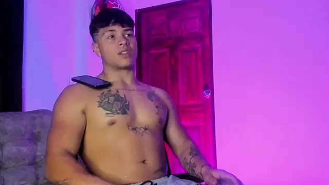 Dominic Biker   online show from December 23, 5:16 am