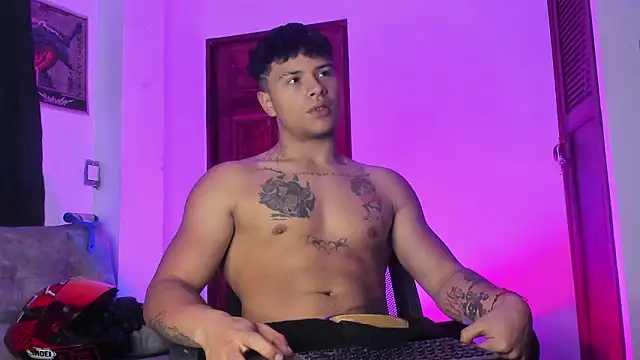 Dominic Biker   online show from February 13, 2:40 am