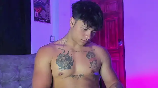 Dominic Biker   online show from March 14, 4:40 am