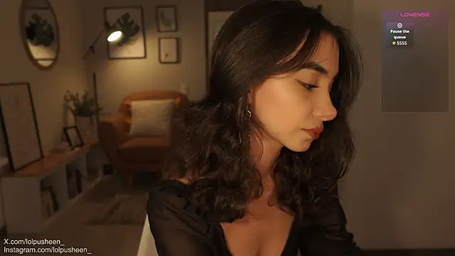 JulietteDee online show from November 25, 10:10 pm