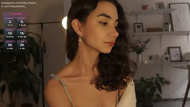 JulietteDee online show from February 18, 9:11 pm