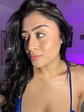 lucianaroy online show from July 15, 7:41 pm