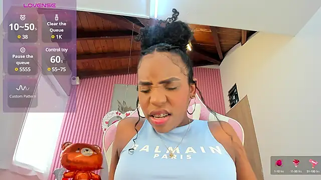 Snapshot of lia_16 chatting on February 15, 6:33 pm lia 16 online show from February 15, 6:33 pm