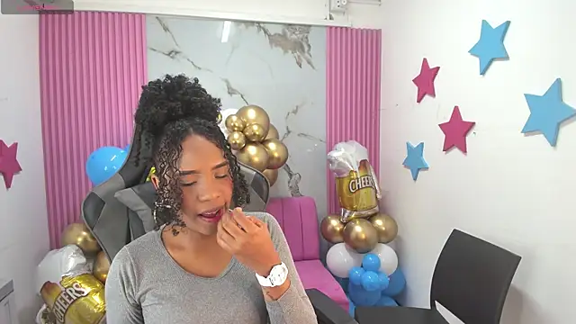 Snapshot of lia_16 chatting on September 20, 10:49 am lia 16 online show from September 20, 10:49 am