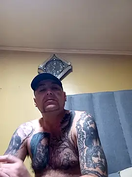 TrainedFinder5 online show from October 3, 1:13 am