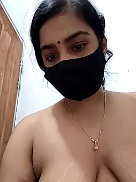 Snapshot of Ritusri_Dotta chatting on December 24, 1:28 pm Ritusri Dotta online show from December 24, 1:28 pm