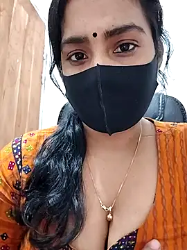 Snapshot of Ritusri_Dotta chatting on December 25, 4:22 pm Ritusri Dotta online show from December 25, 4:22 pm